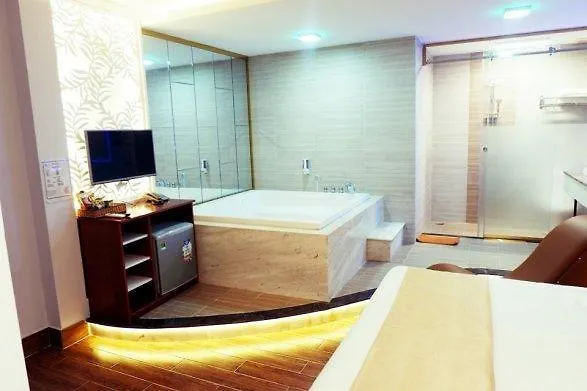 Hong Bao Thach Hotel Ho Chi Minh City